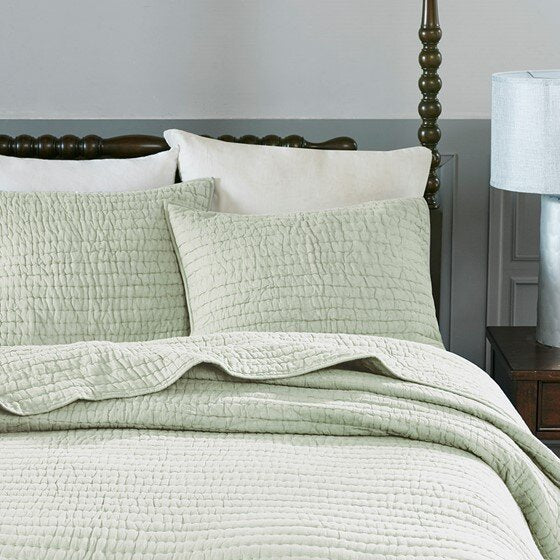 Serene Cotton Hand Quilted Coverlete Set
