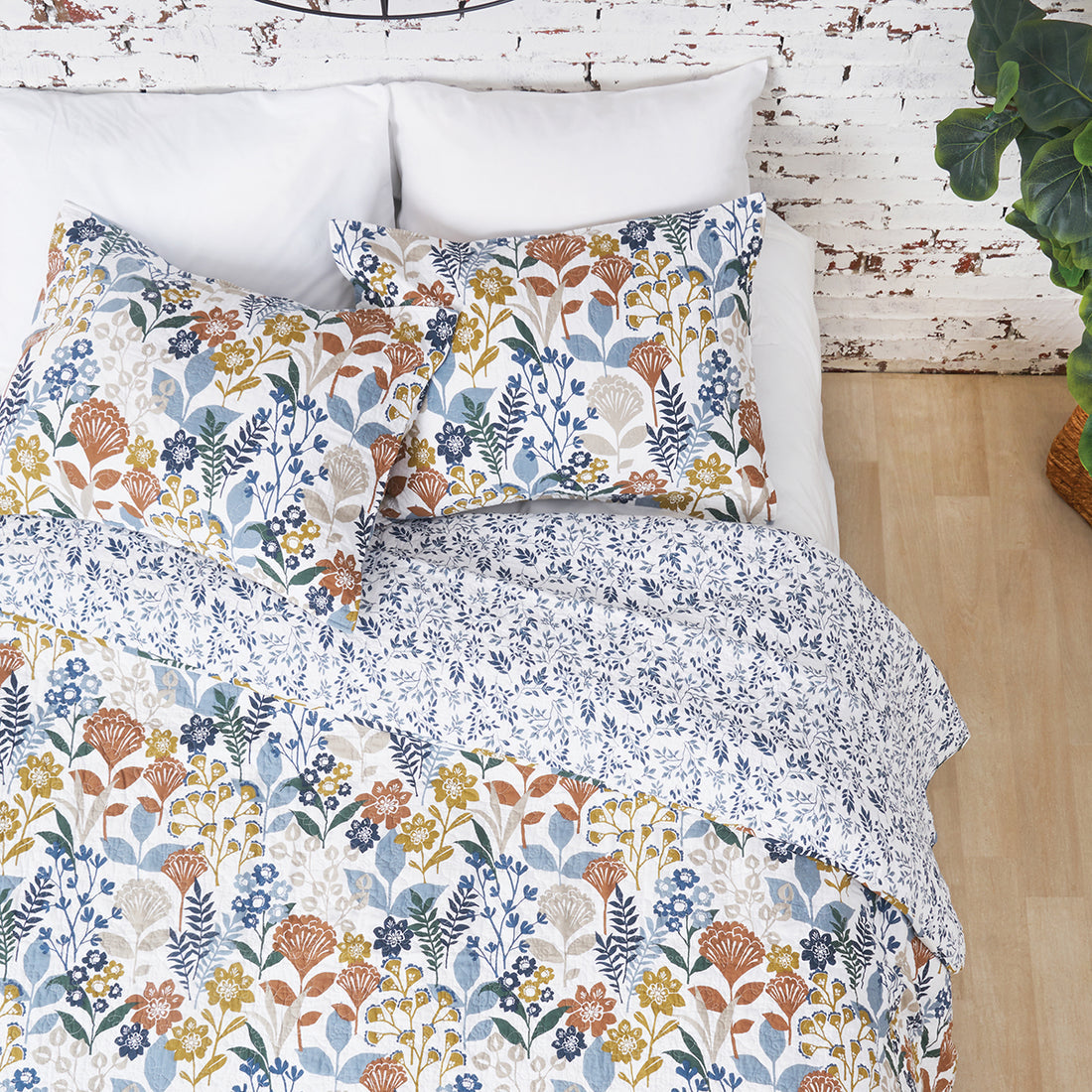 Carol & Frank Delilah Quilt Set