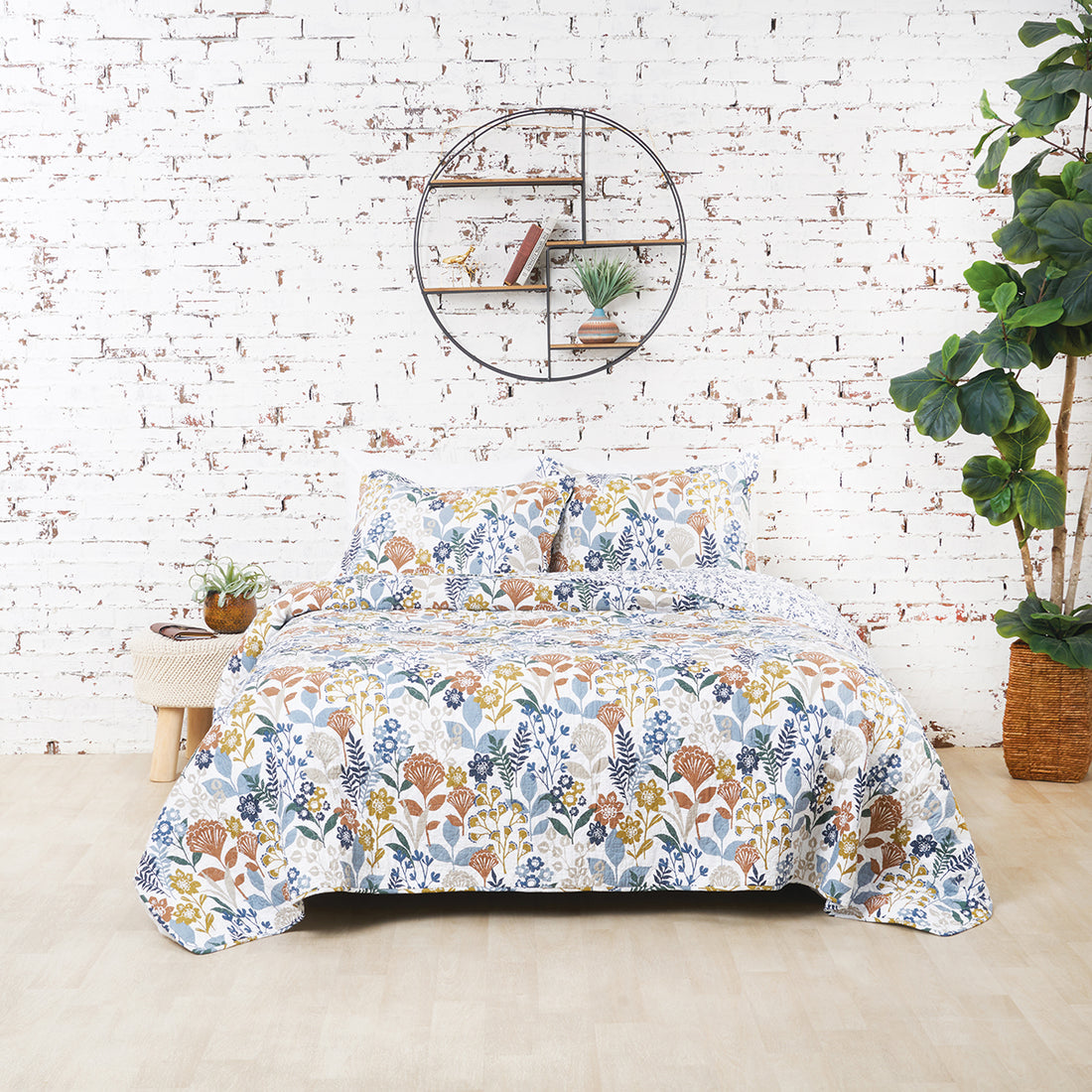 Carol & Frank Delilah Quilt Set