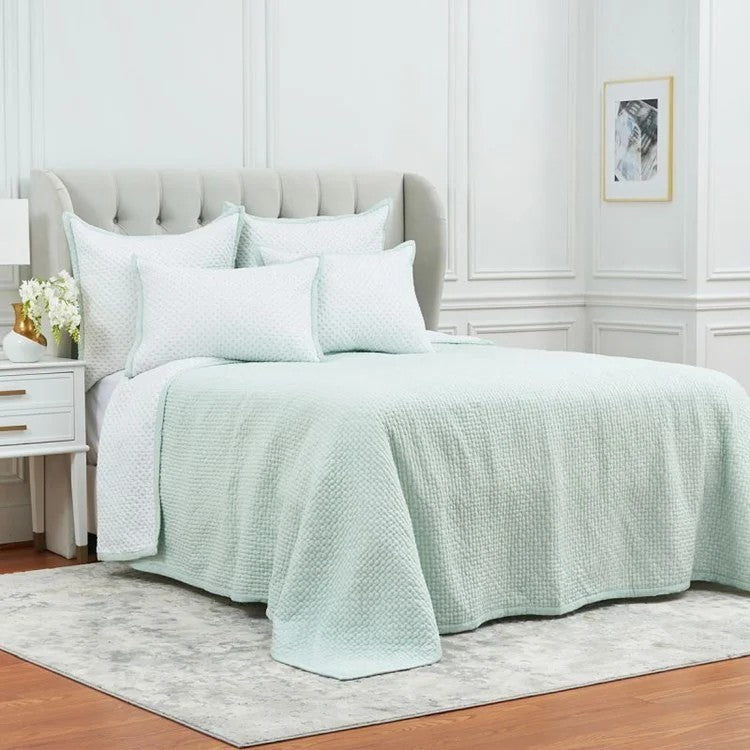 Elizabeth York Hanima Sea Glass Quilt