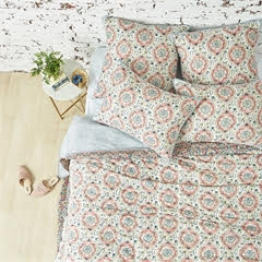 Freddie Quilt by Carol & Frank